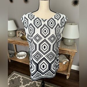 Banana Republic - sleeveless blouse M